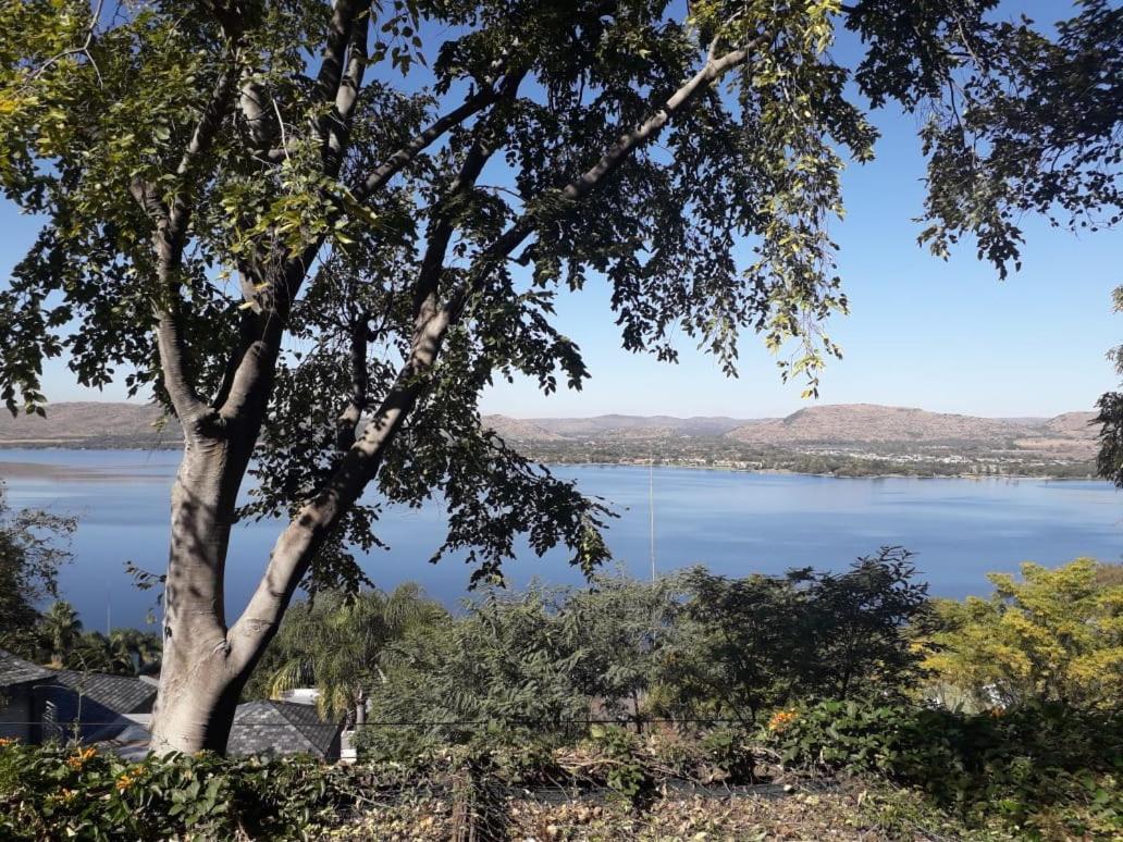 Hartbeespoortdam Lodge Esterno foto
